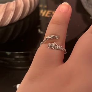Finger hug rings